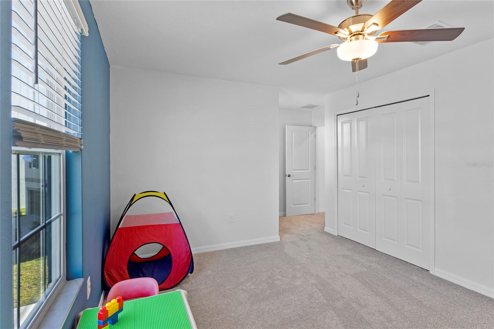 3519 LOUNGING WREN LN