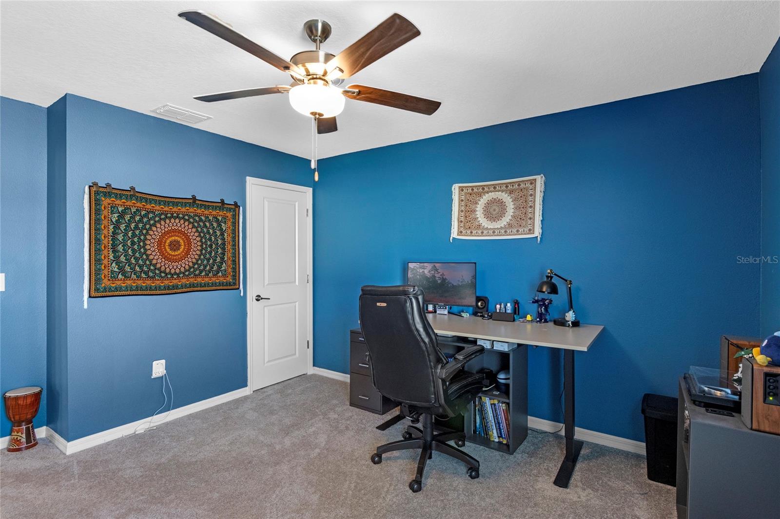 3519 LOUNGING WREN LN