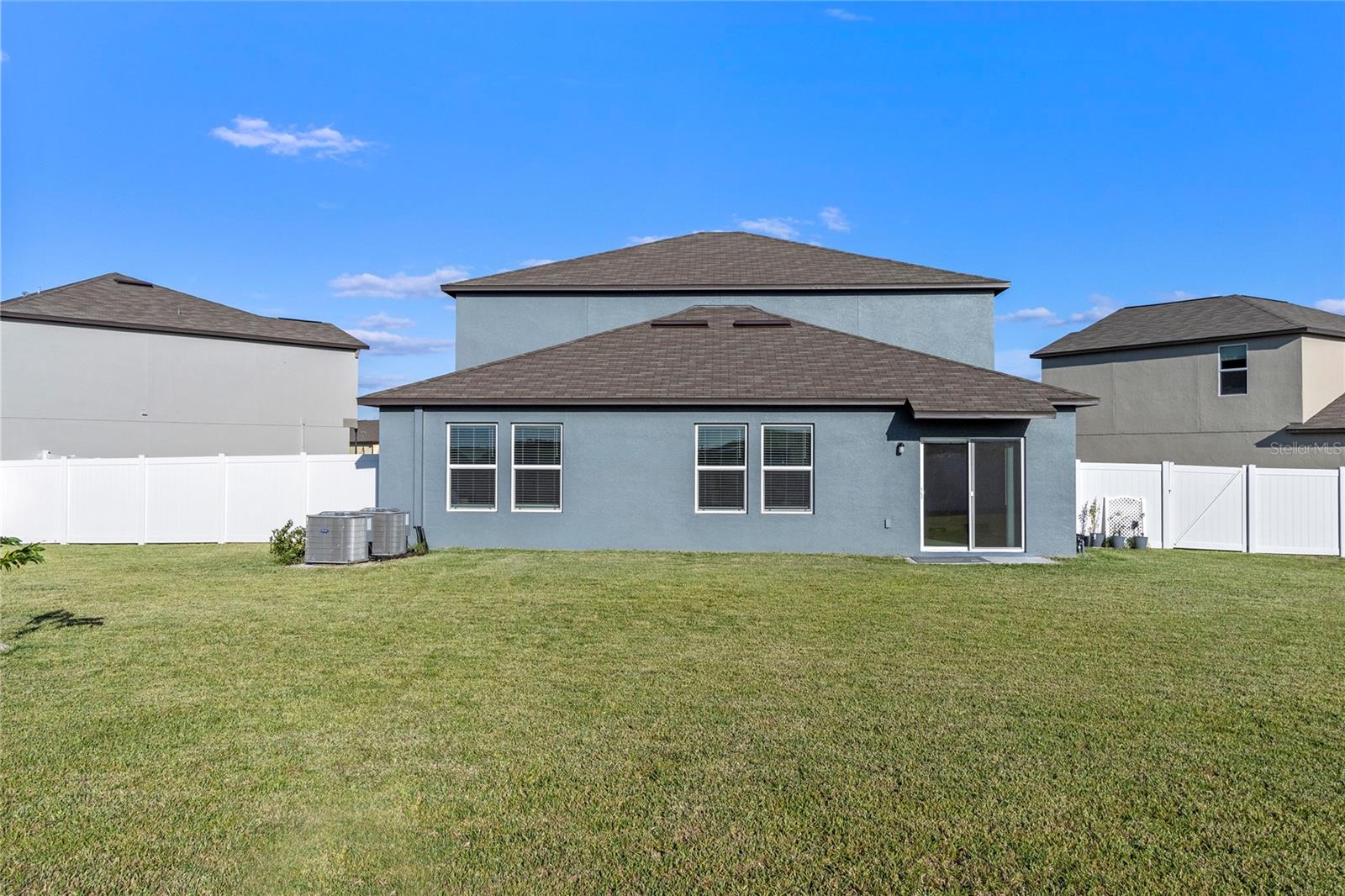 3519 LOUNGING WREN LN