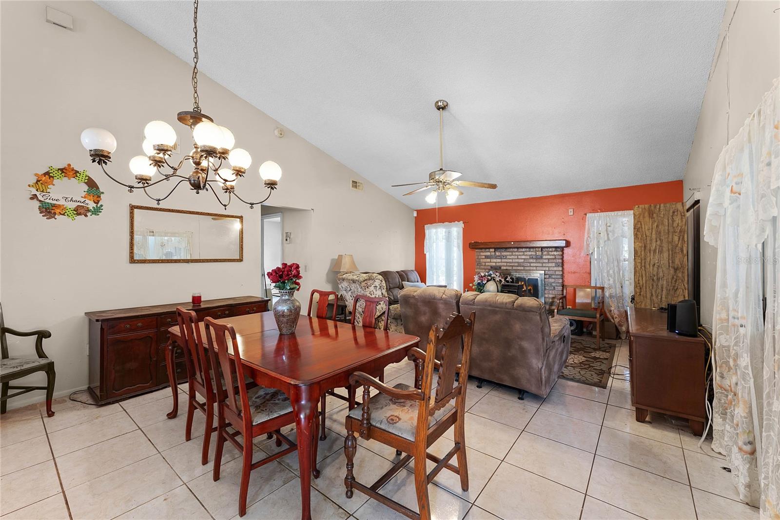 7025 HIAWASSEE OAK DR