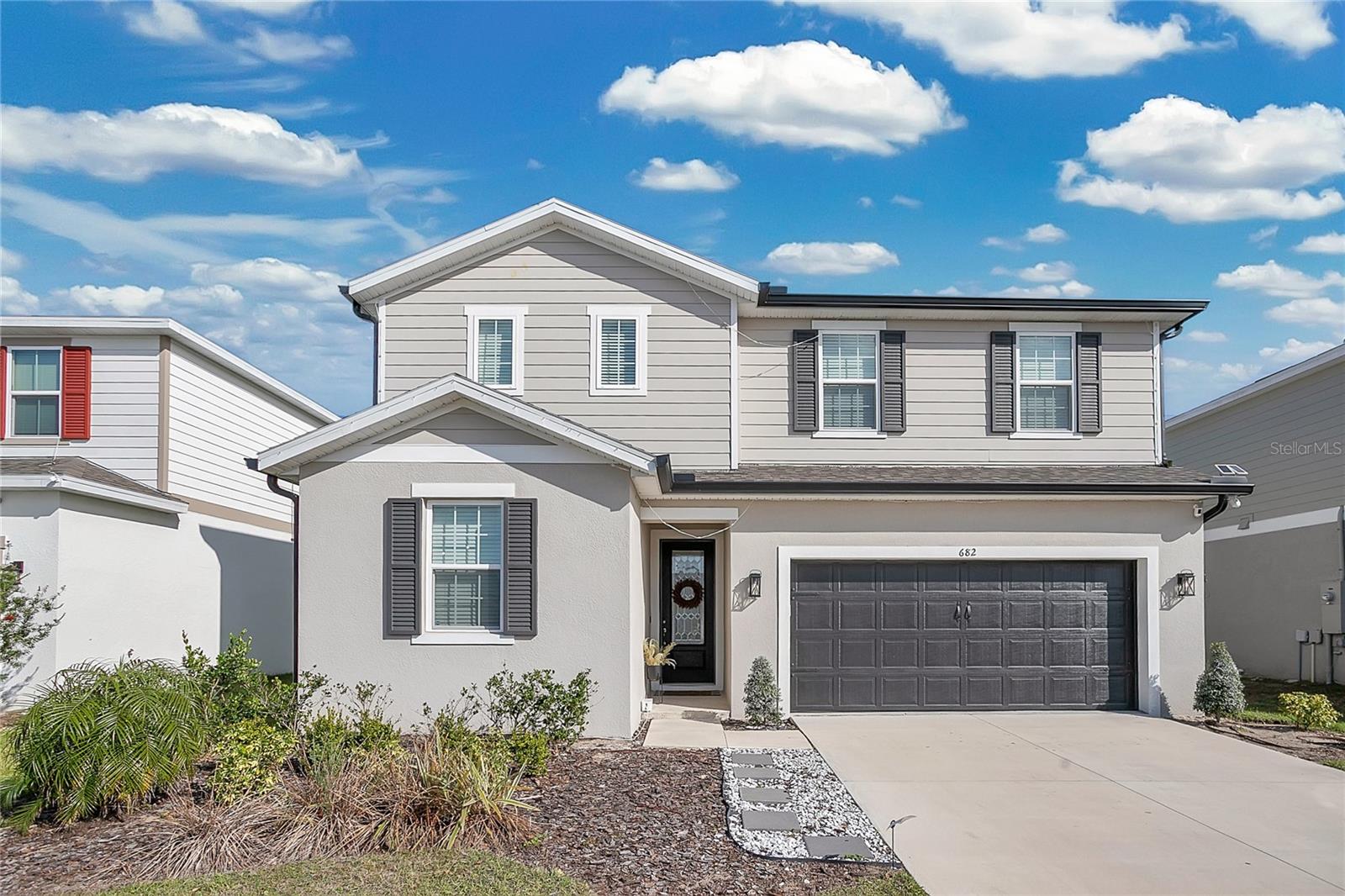 682 HERITAGE SQUARE DR