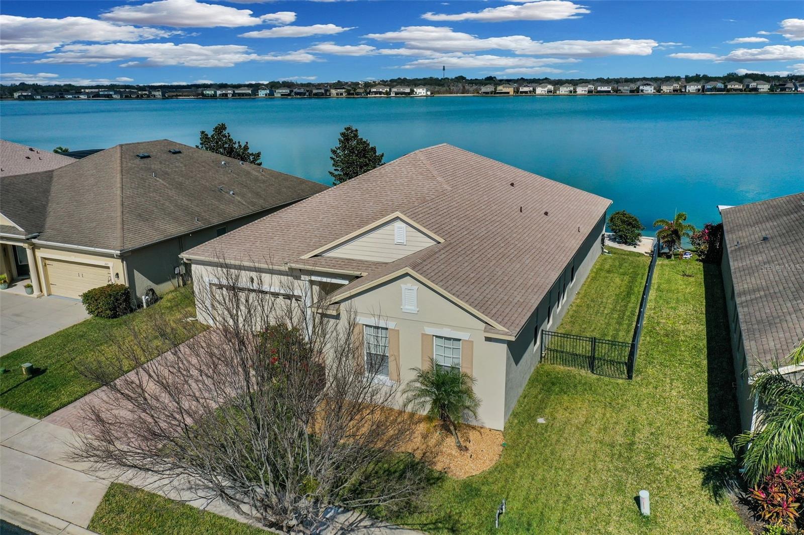 219 BLUE CYPRESS DR