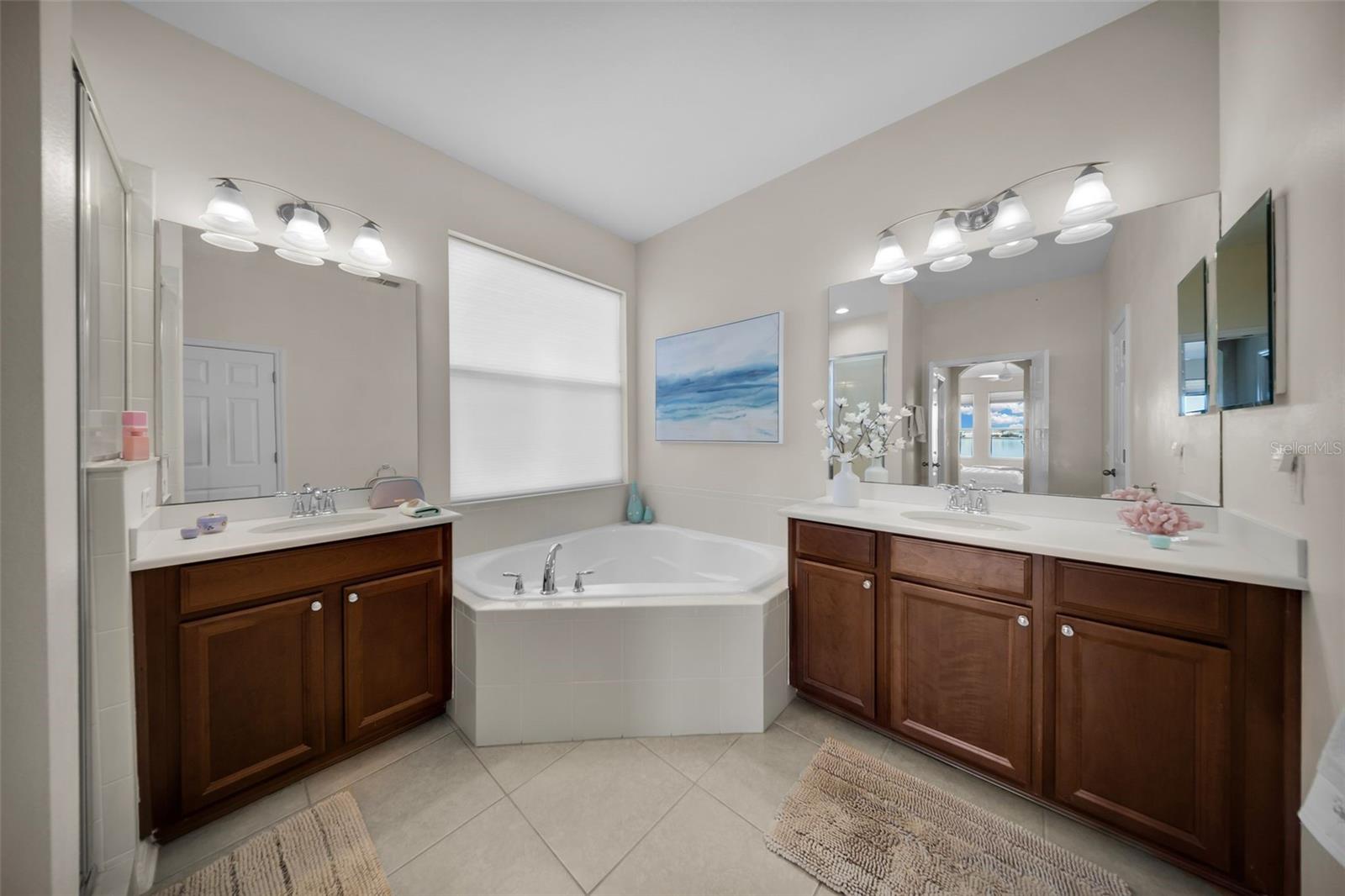 219 BLUE CYPRESS DR