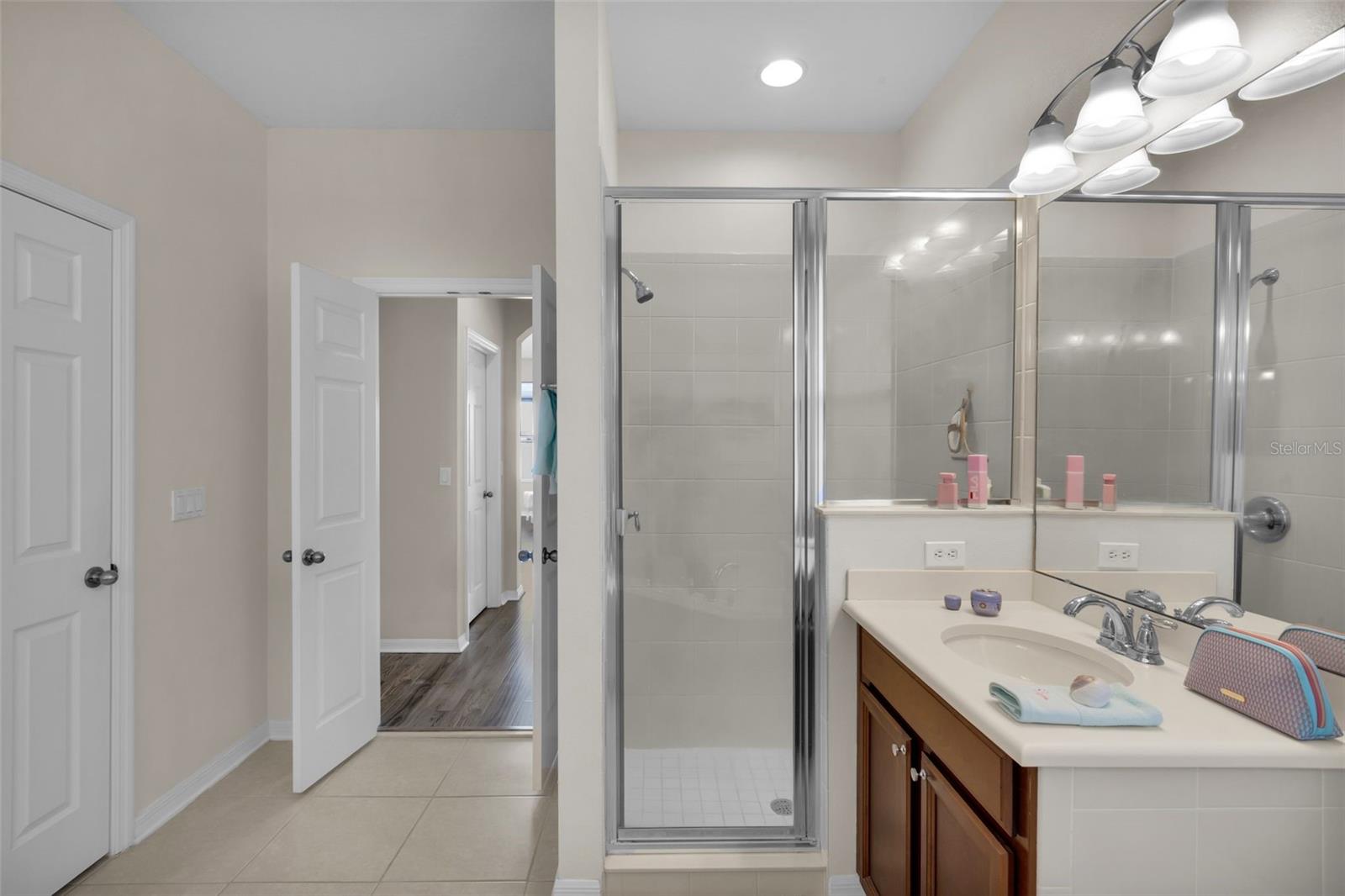 219 BLUE CYPRESS DR