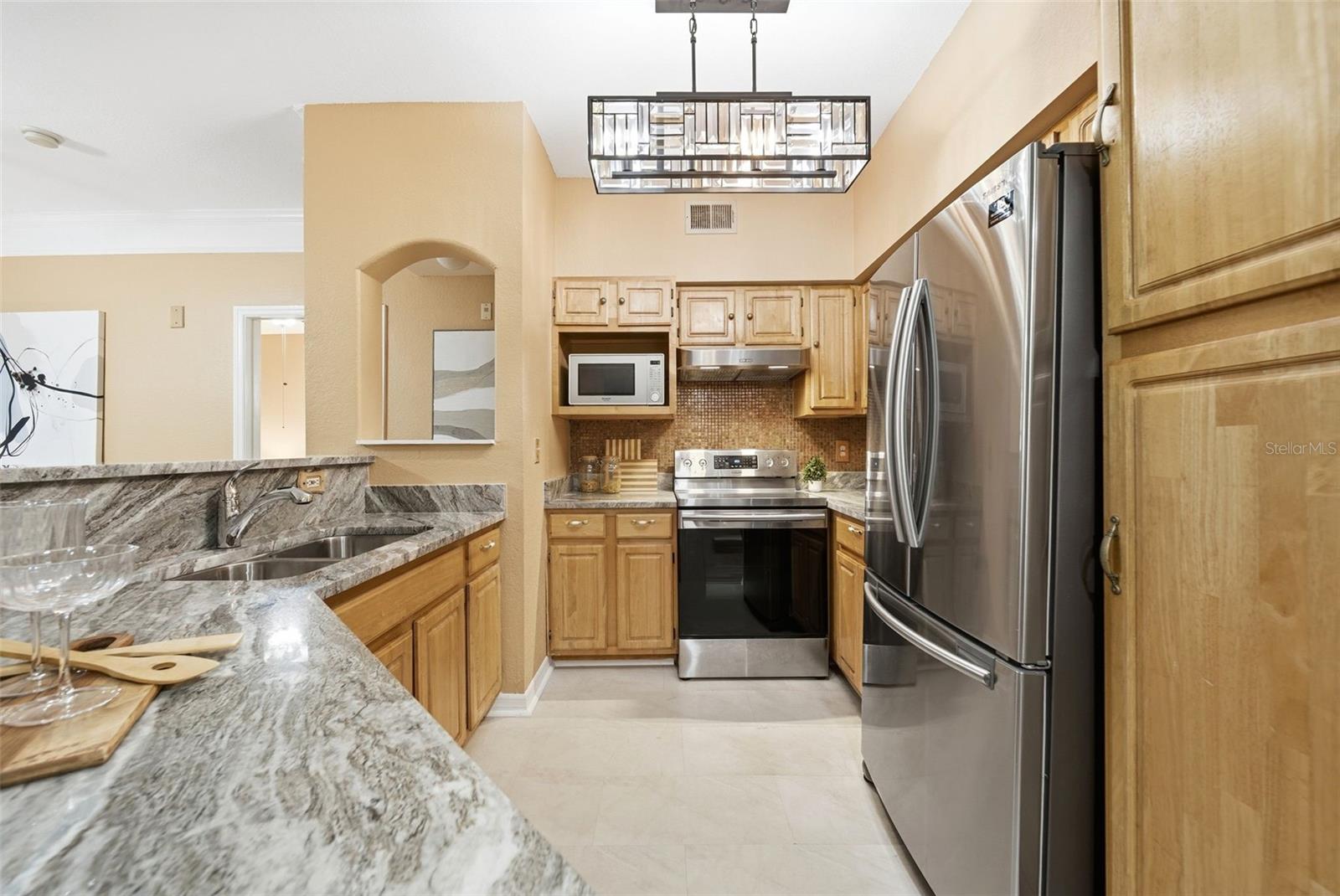 6663 QUEENS BOROUGH AVE #108