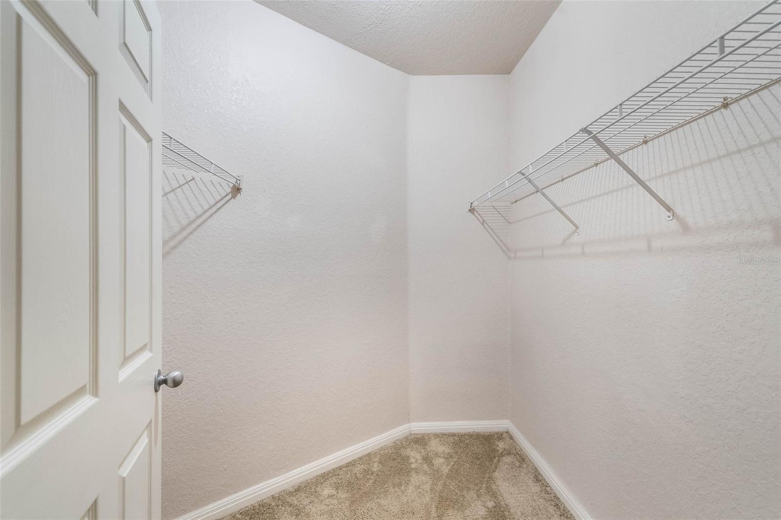 911 N ORANGE AVE #352