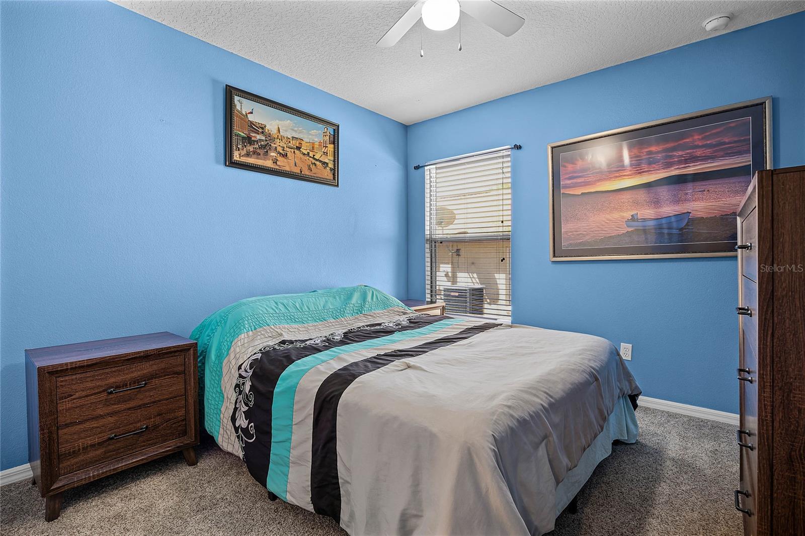 525 GENTLE BREEZE DR