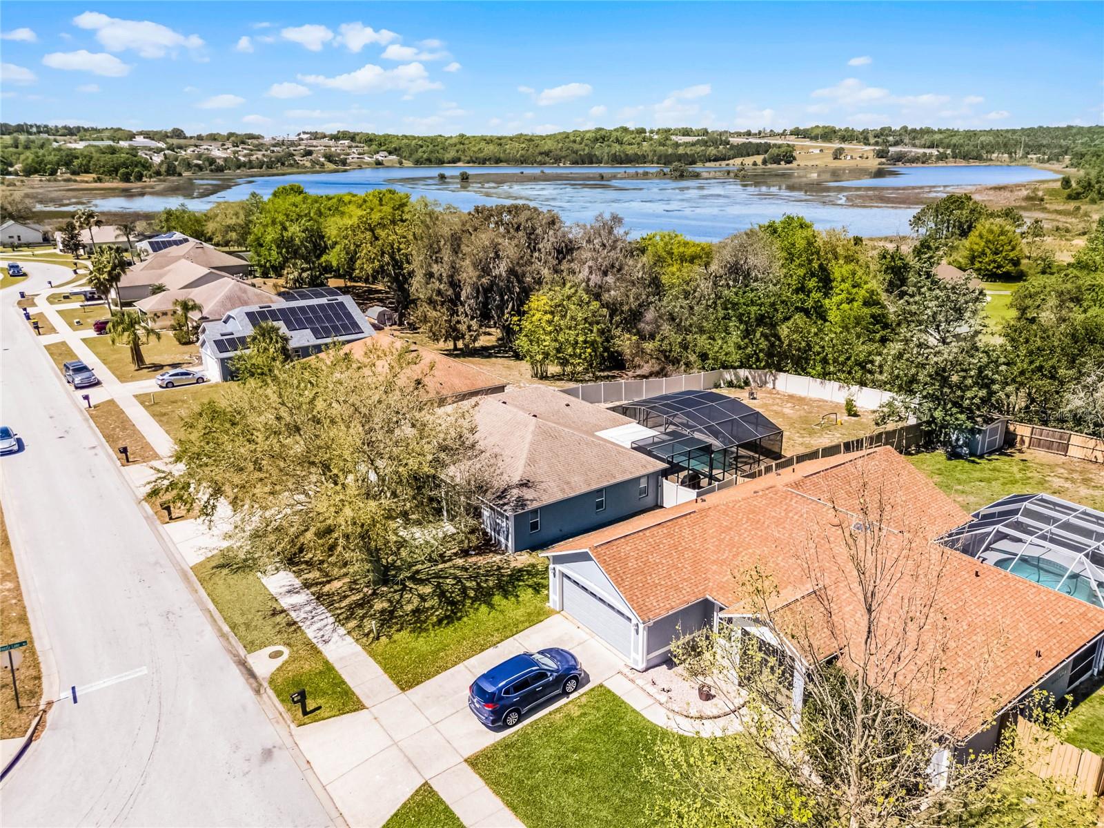 525 GENTLE BREEZE DR