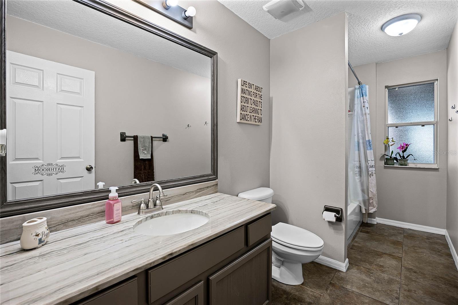 525 GENTLE BREEZE DR