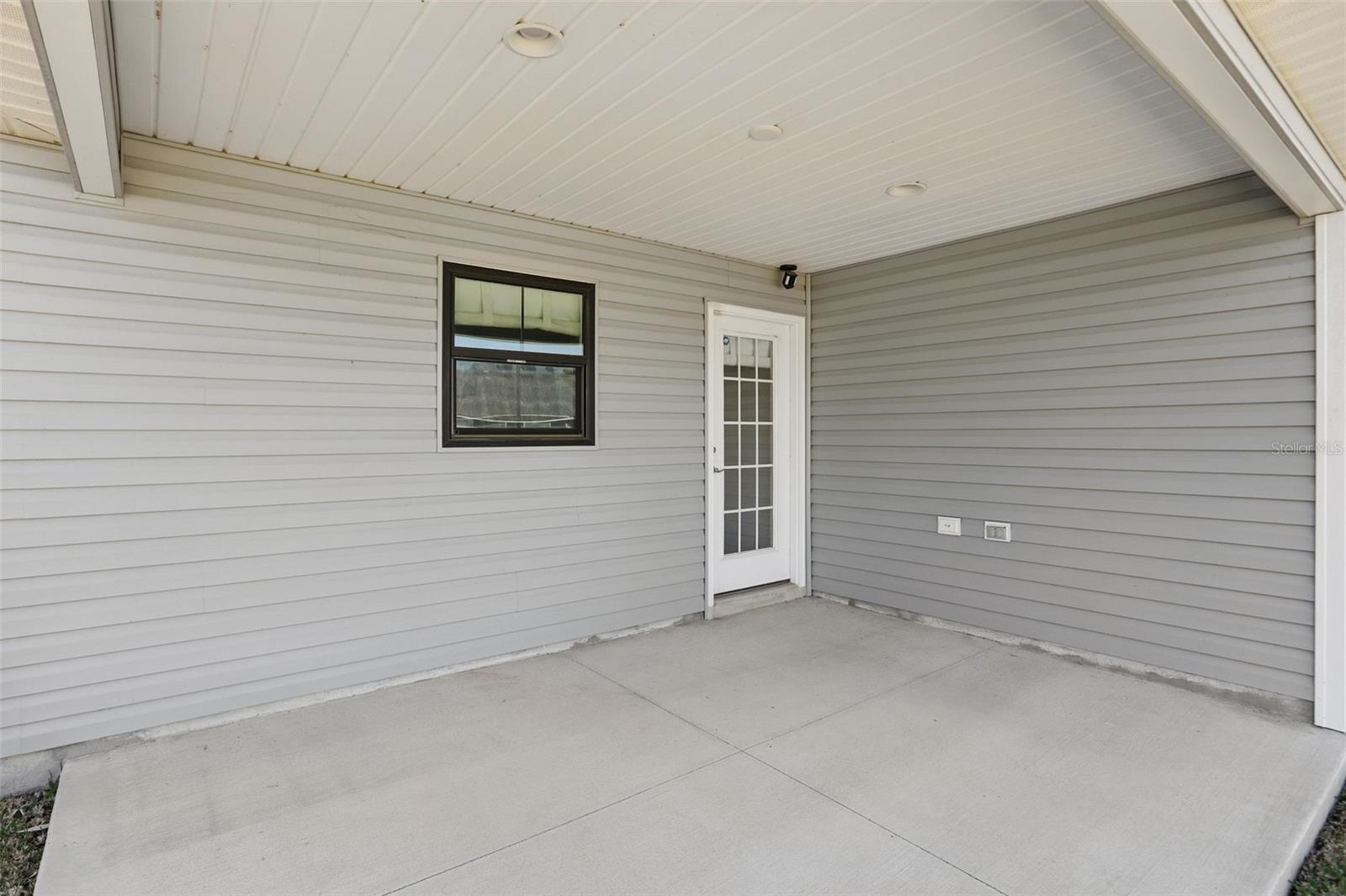 2645 DIRKSEN CT