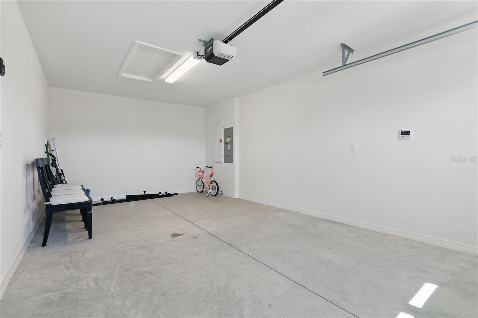 2645 DIRKSEN CT