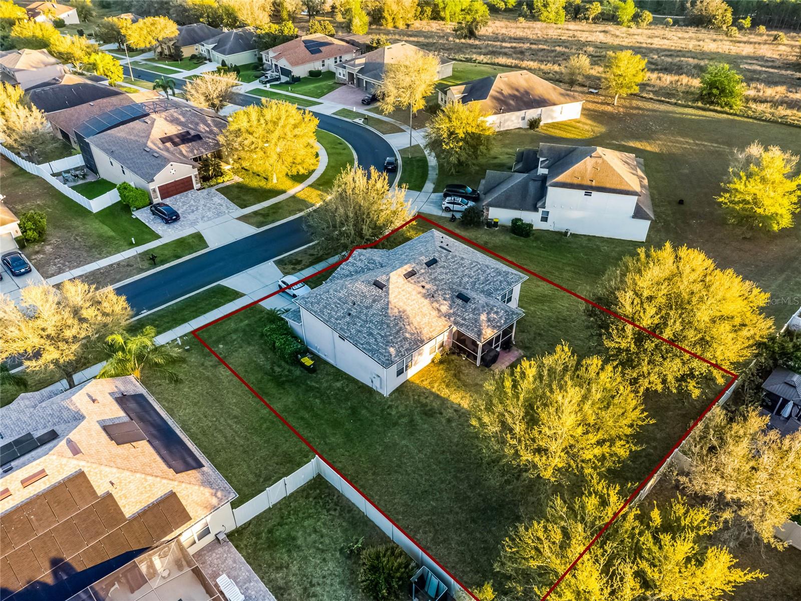 1865 SANDERLING DR