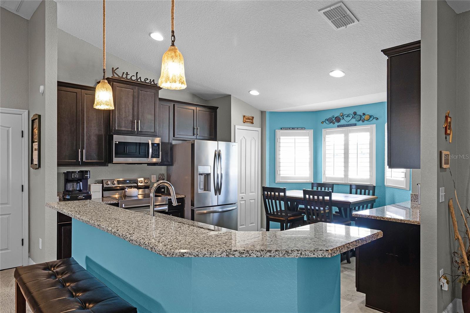 427 LANHAM DR