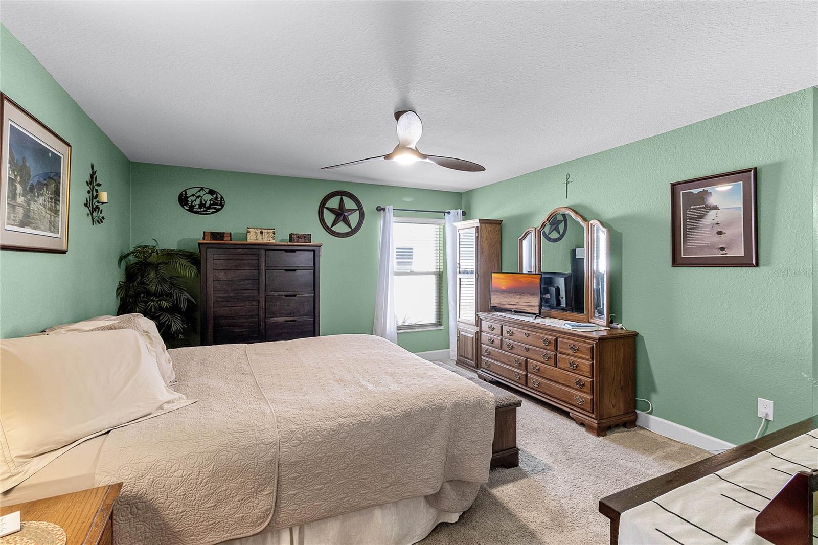 427 LANHAM DR