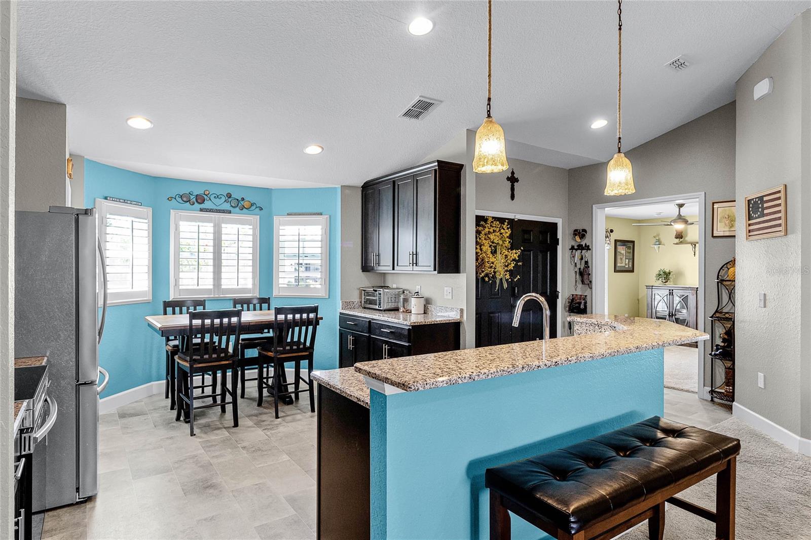427 LANHAM DR