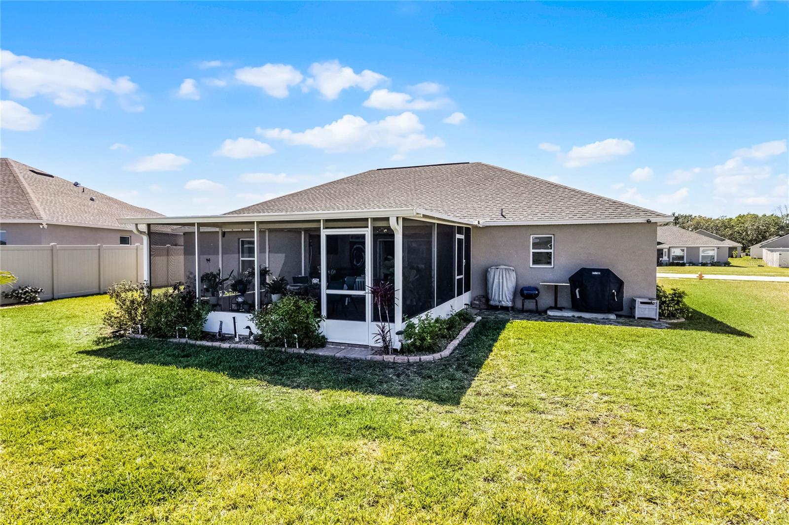 427 LANHAM DR
