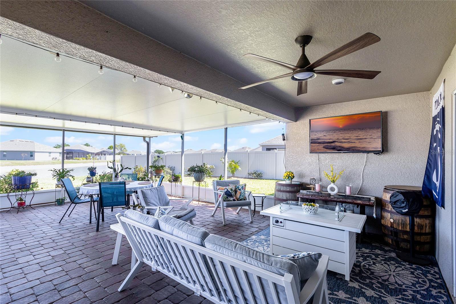 427 LANHAM DR
