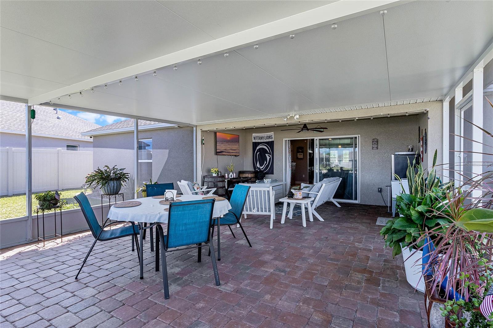 427 LANHAM DR