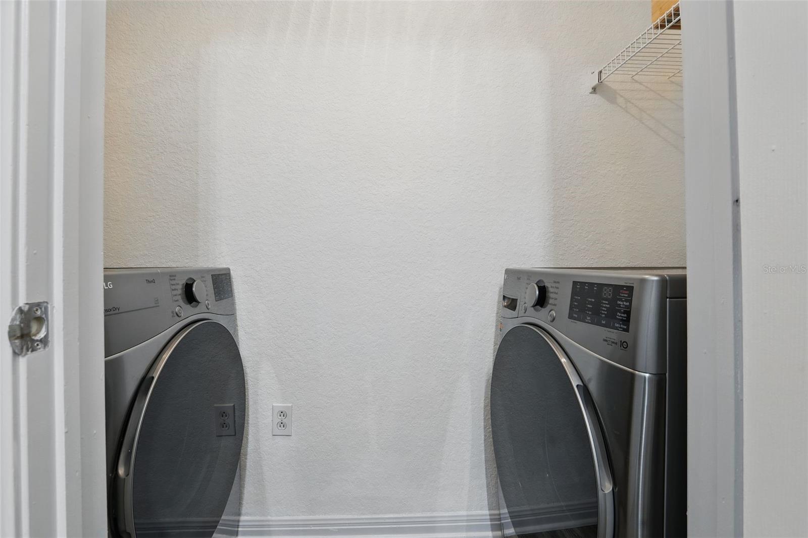 911 N ORANGE AVE #409