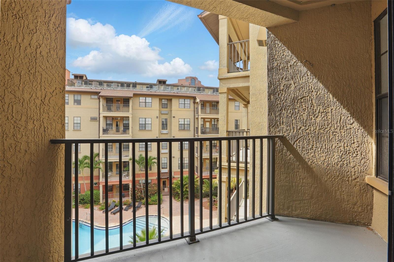 911 N ORANGE AVE #409