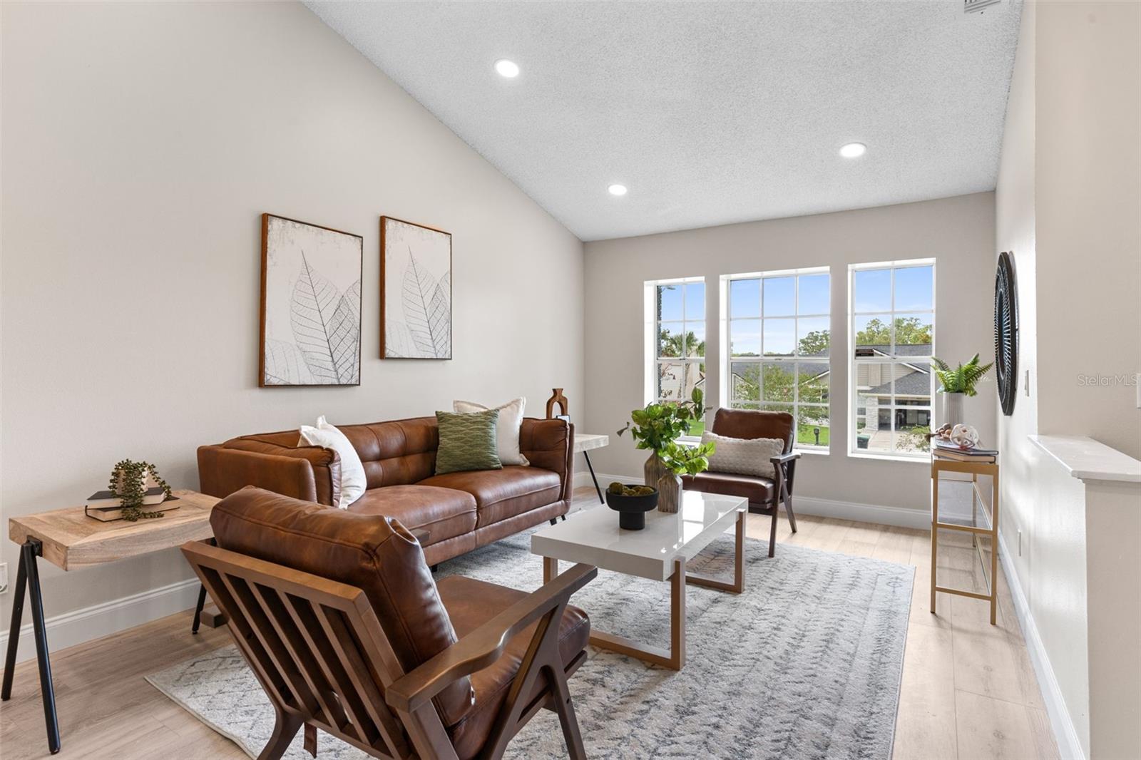 7025 HIAWASSEE OAK DR