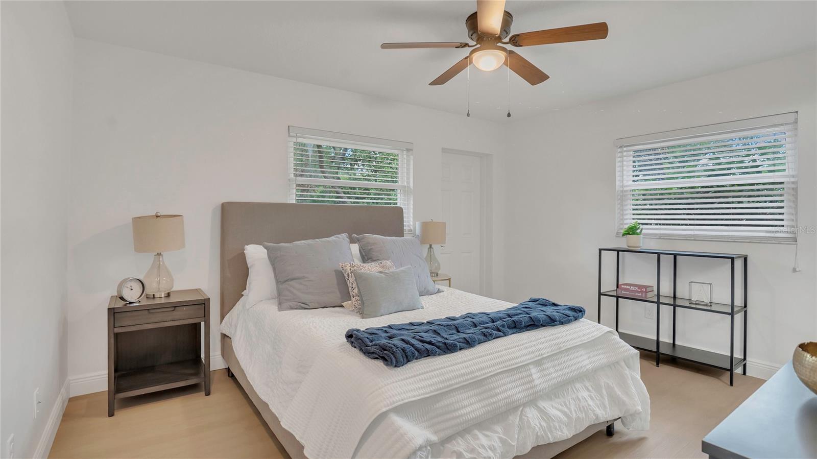 702 N SWEETWATER BLVD