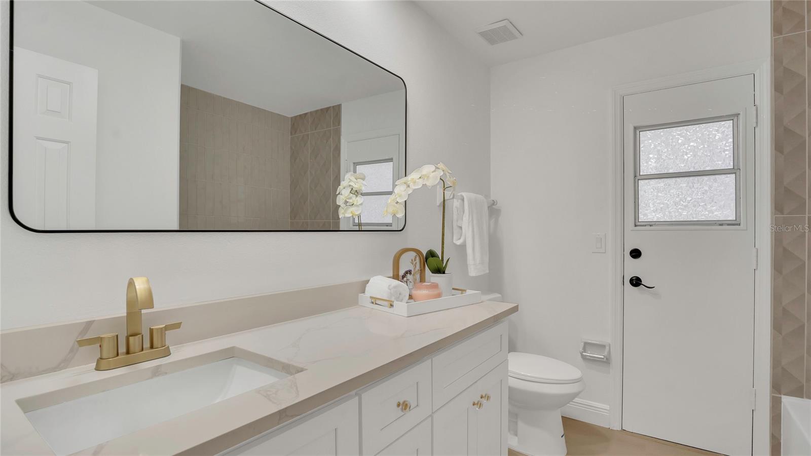 702 N SWEETWATER BLVD