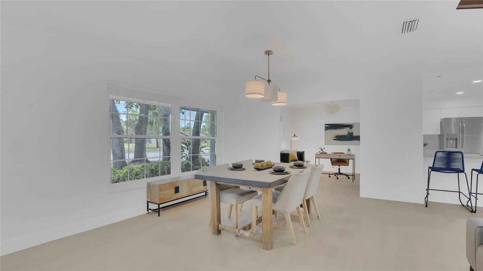 702 N SWEETWATER BLVD