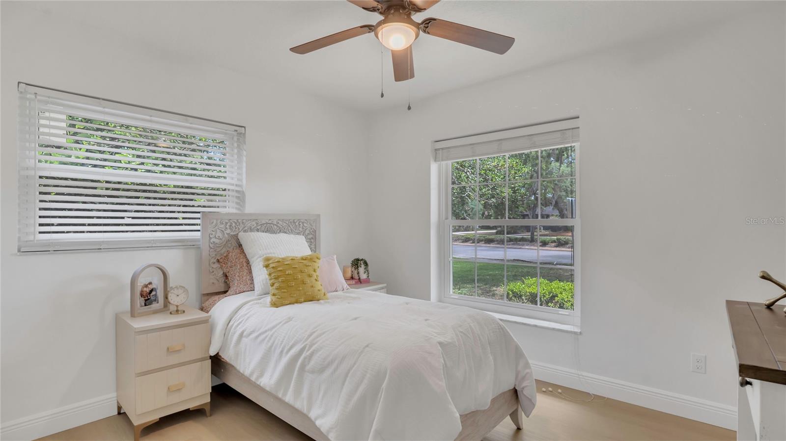 702 N SWEETWATER BLVD