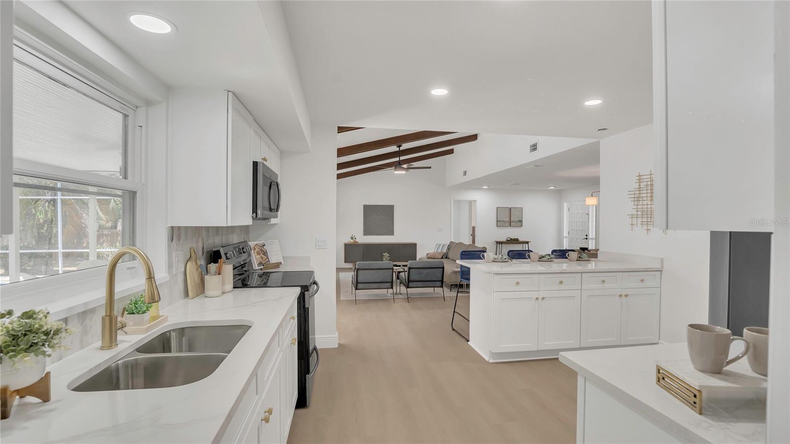 702 N SWEETWATER BLVD