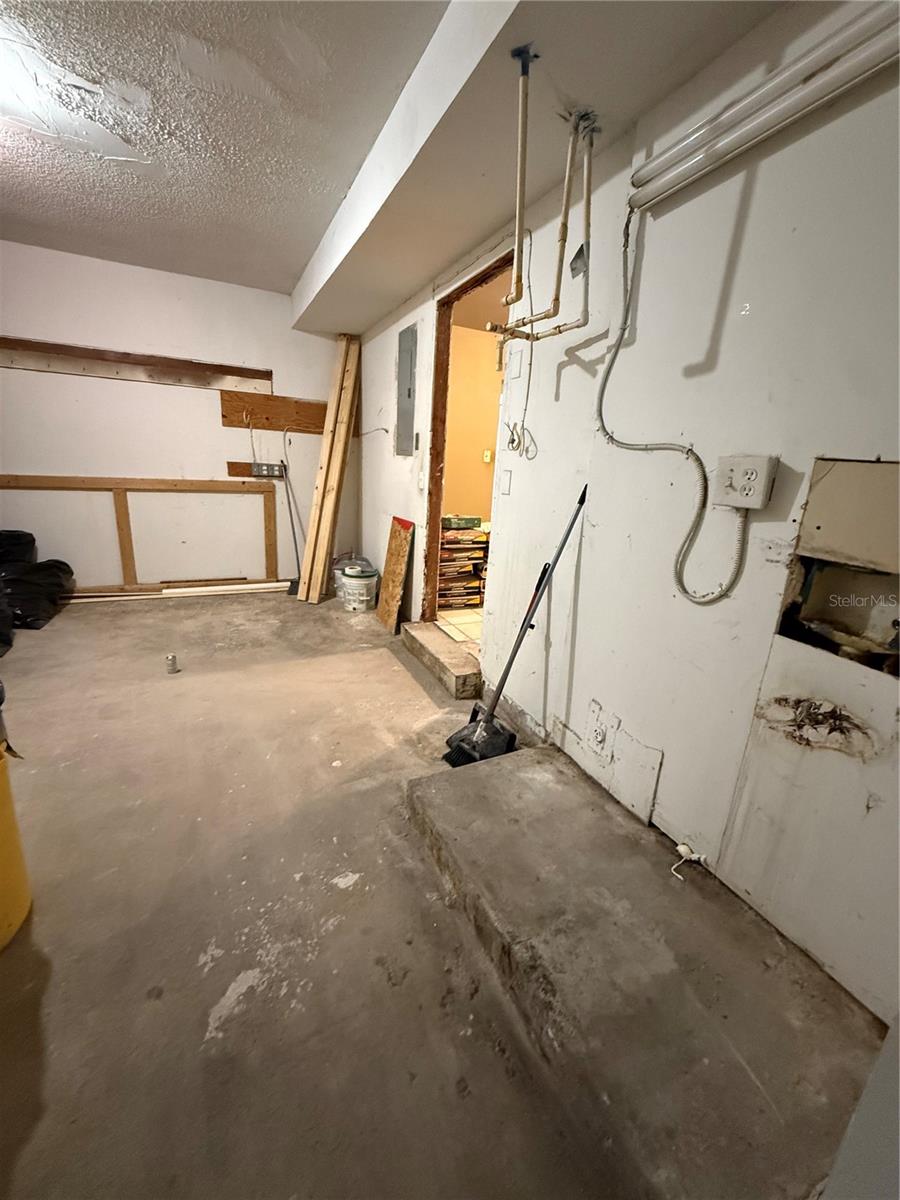 702 WILLIE MAYS PKWY