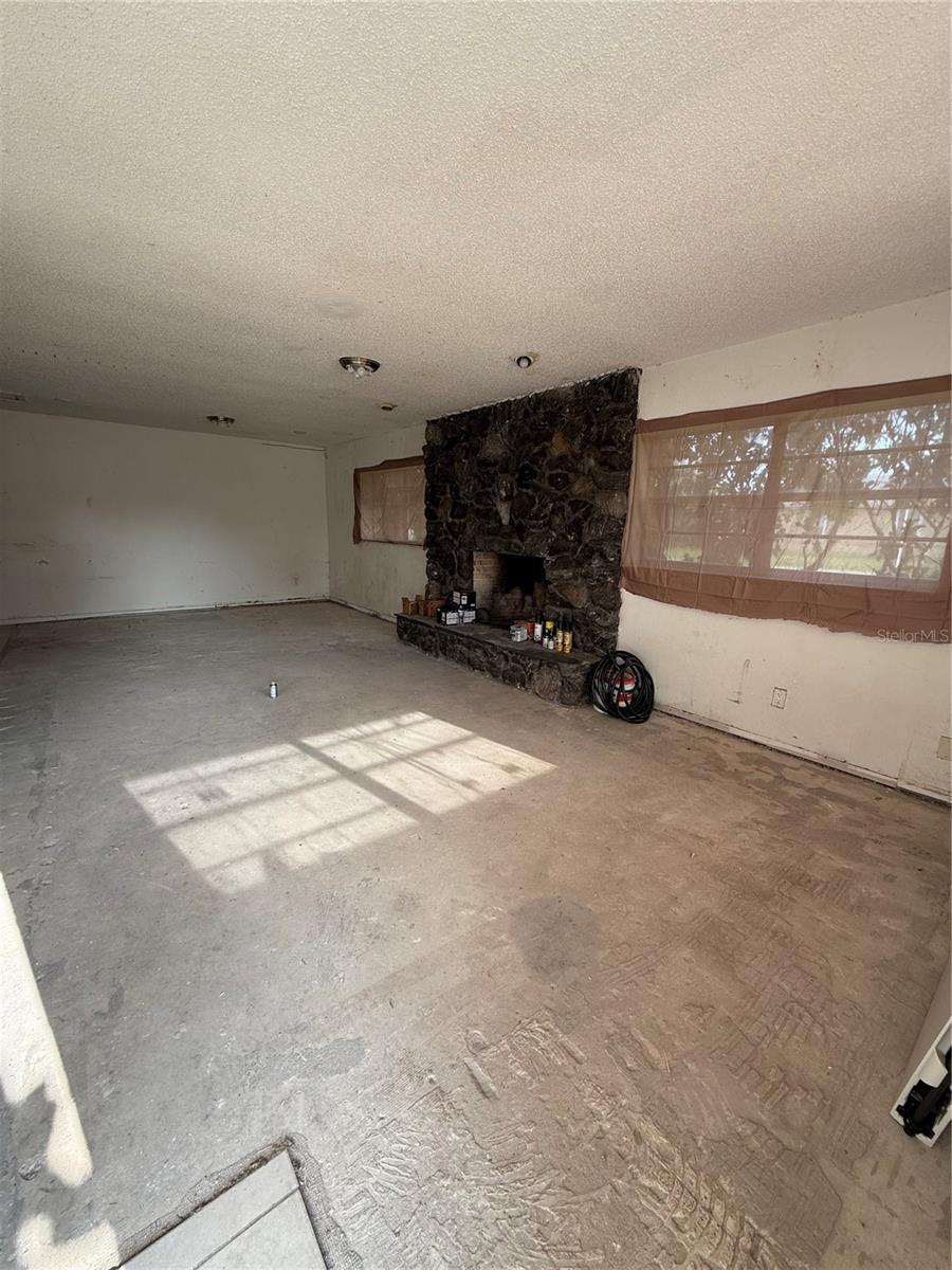 702 WILLIE MAYS PKWY