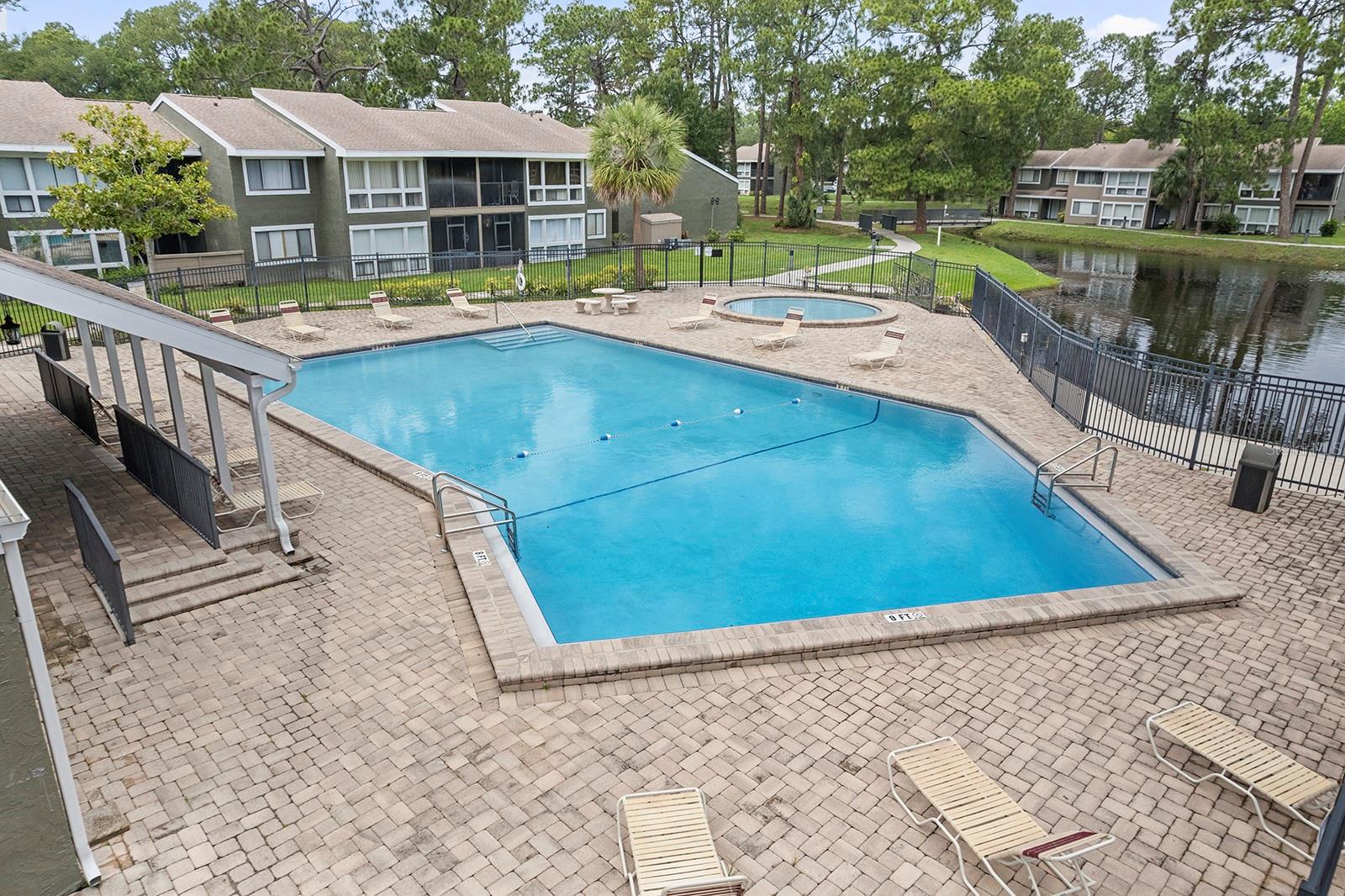 5083 EAGLESMERE DR #A12