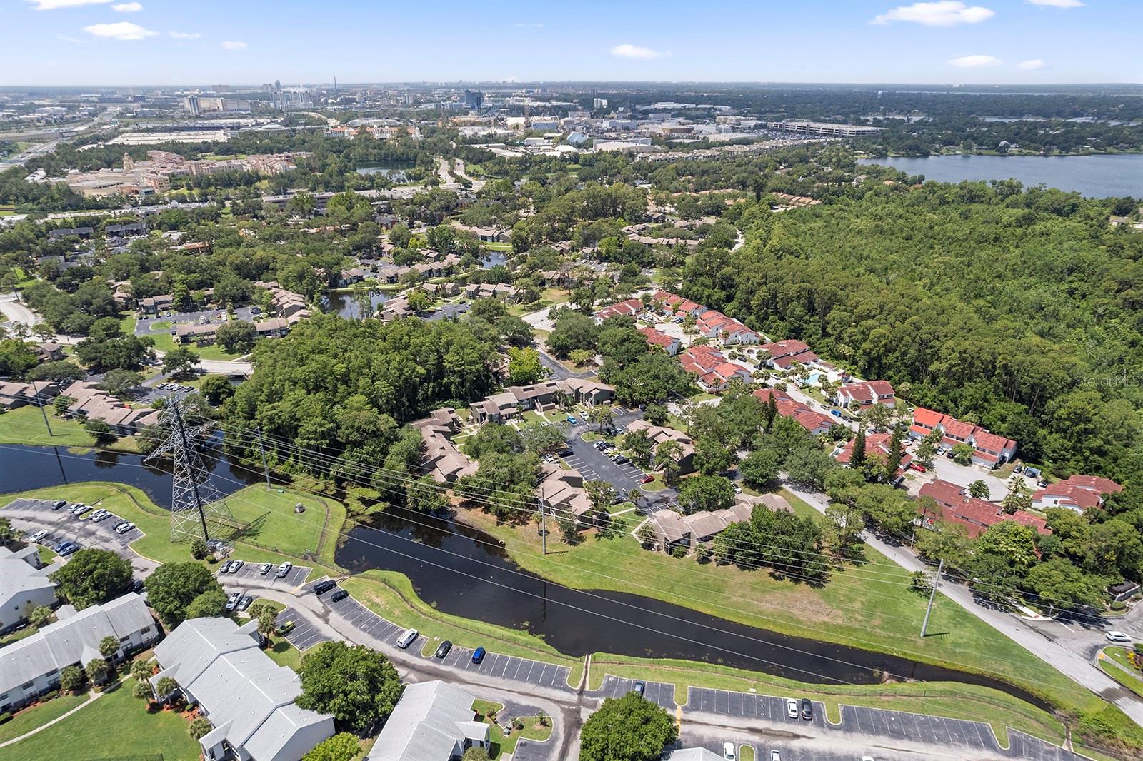 5083 EAGLESMERE DR #A12