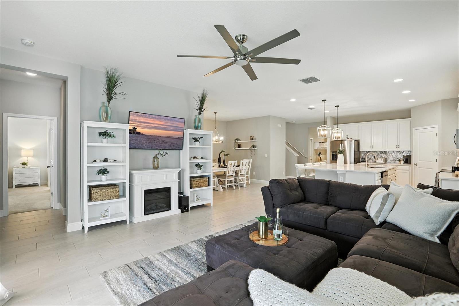 5314 GOLDEN APPLE DR