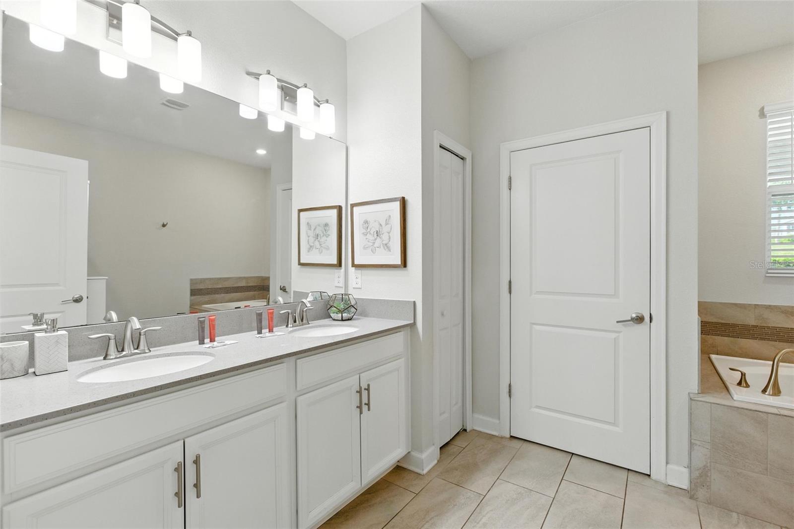 8828 CRUDEN BAY CT