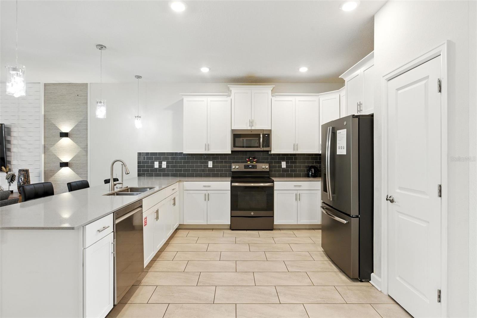 8828 CRUDEN BAY CT