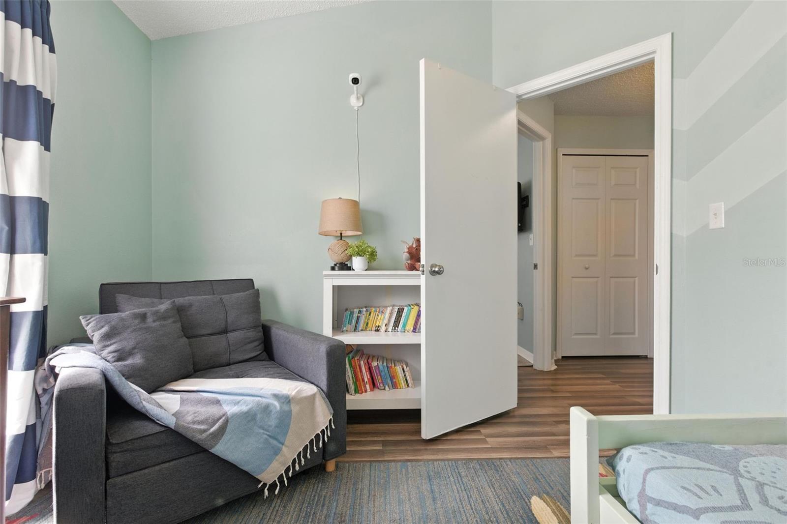2212 CLEMENTINE TRL