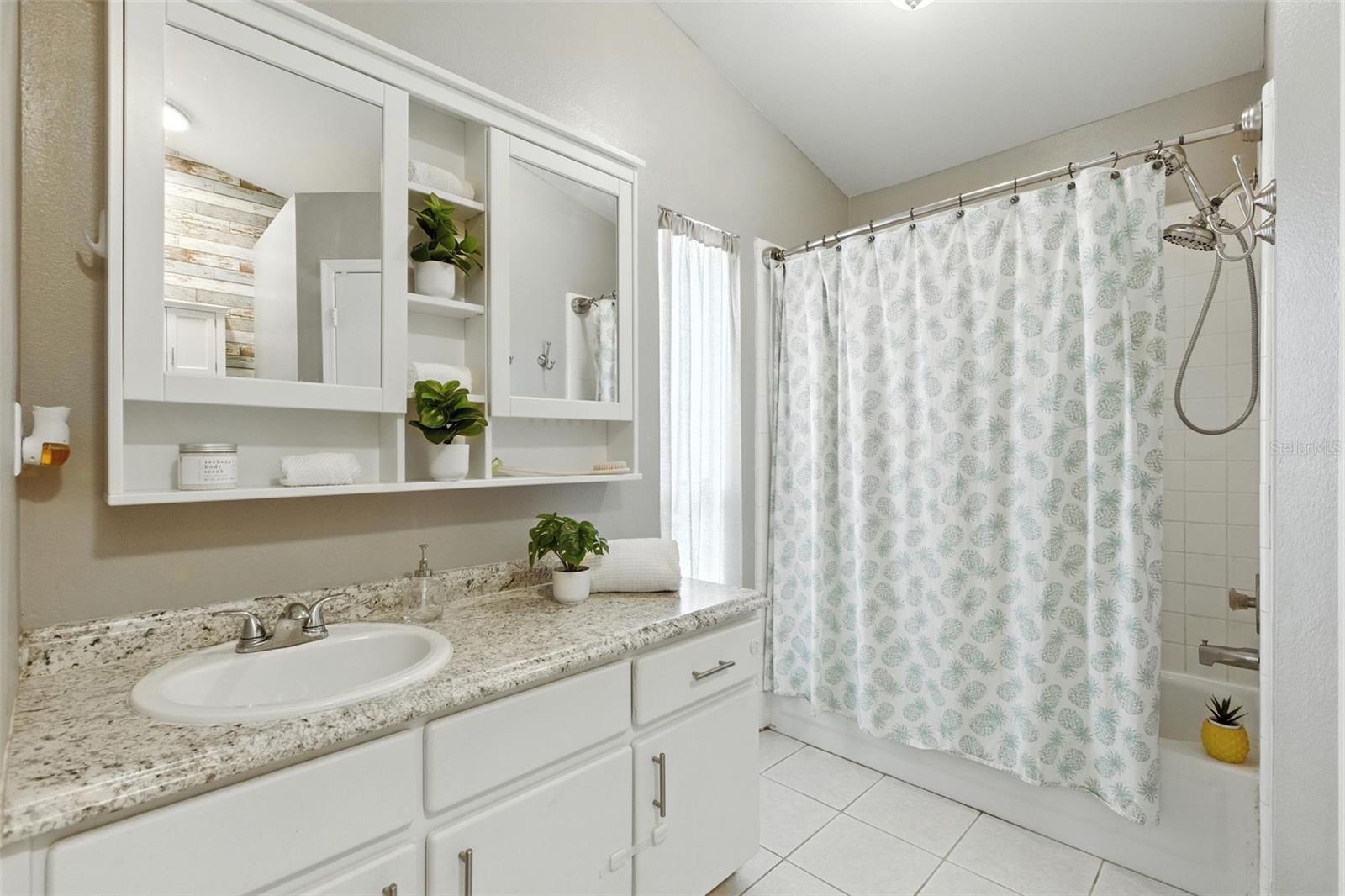 2212 CLEMENTINE TRL
