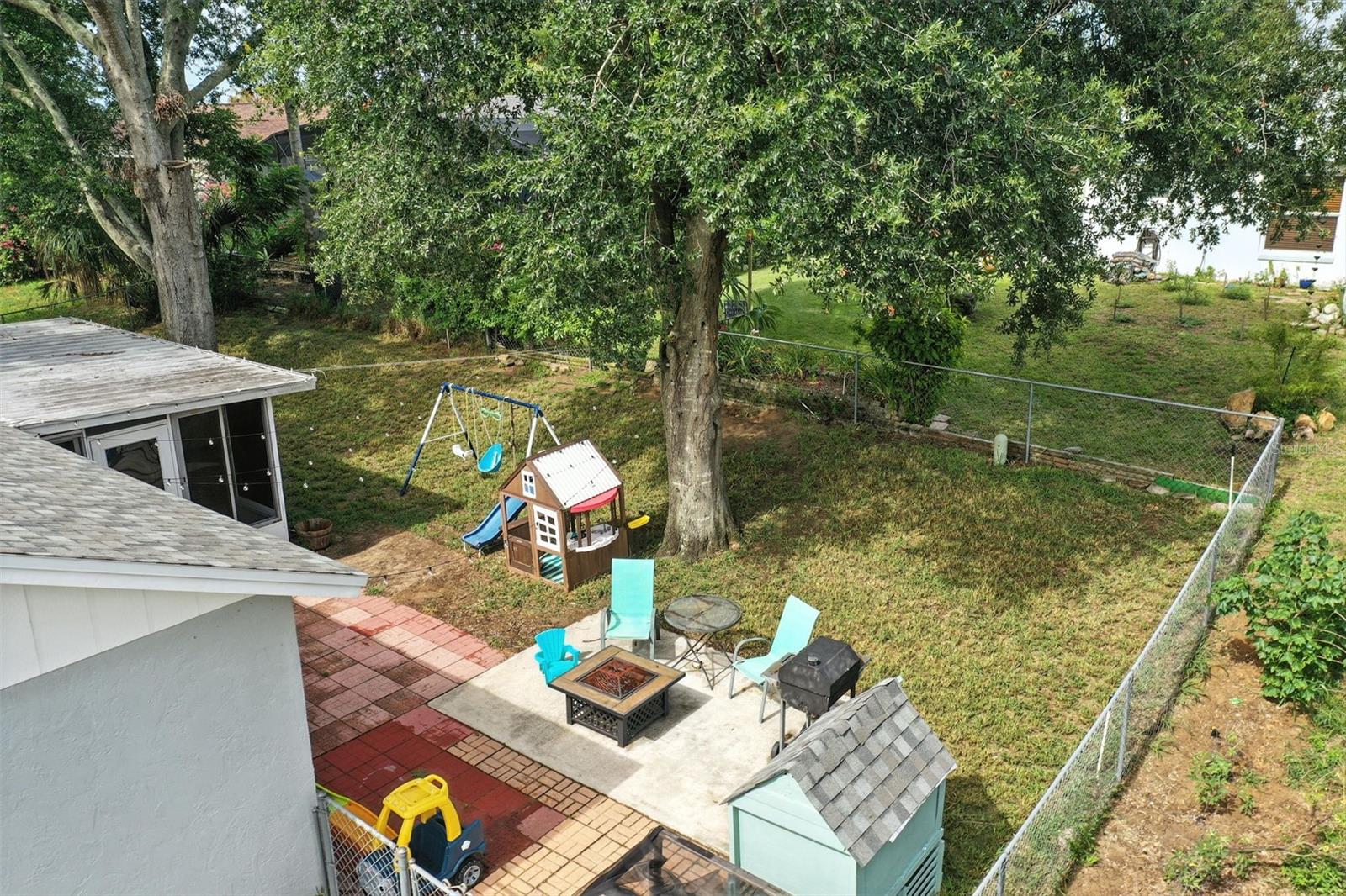 2212 CLEMENTINE TRL