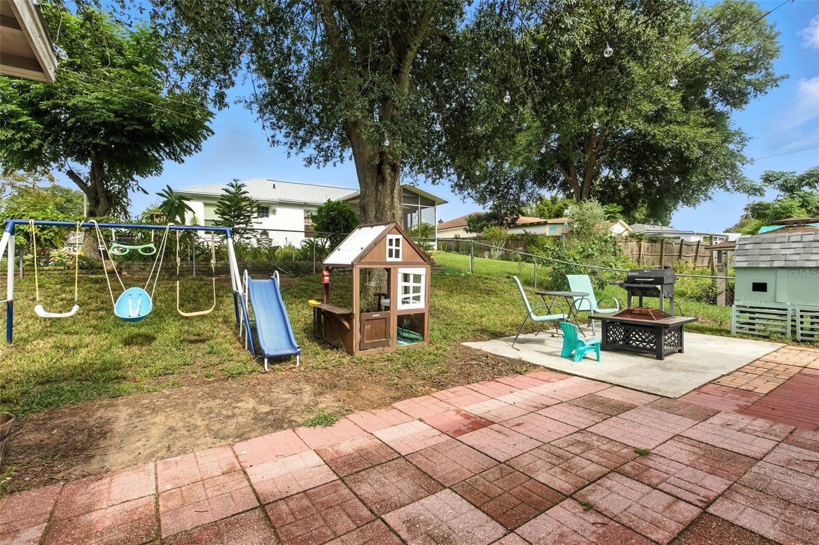2212 CLEMENTINE TRL