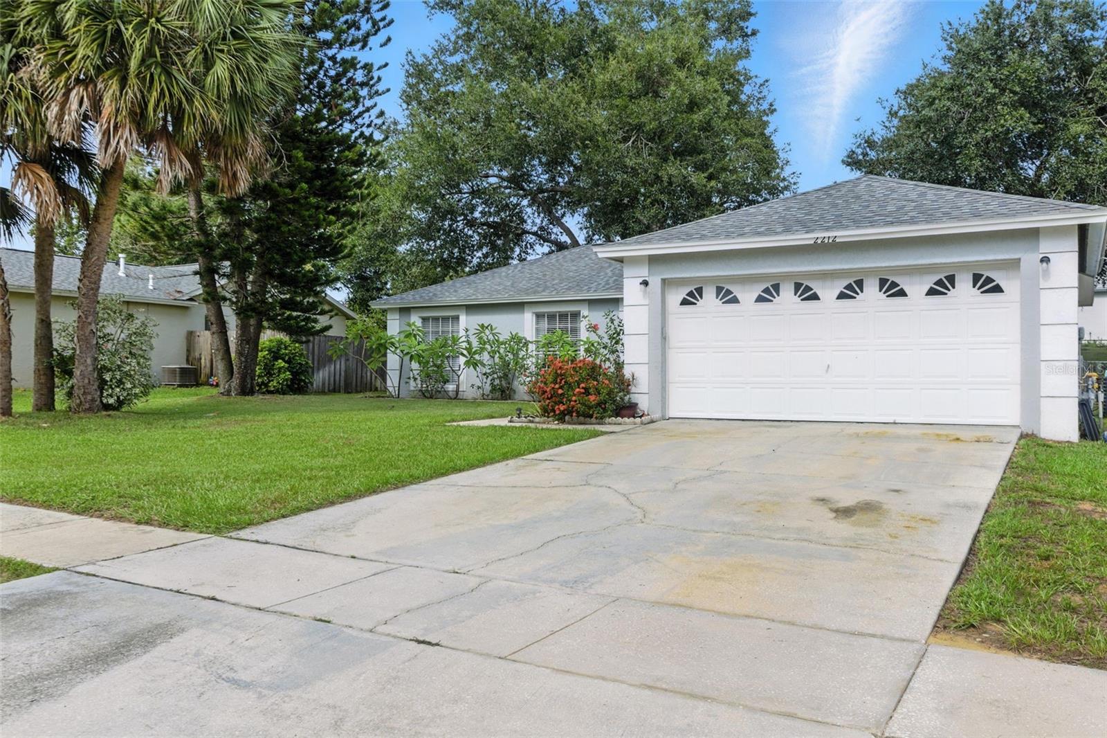 2212 CLEMENTINE TRL