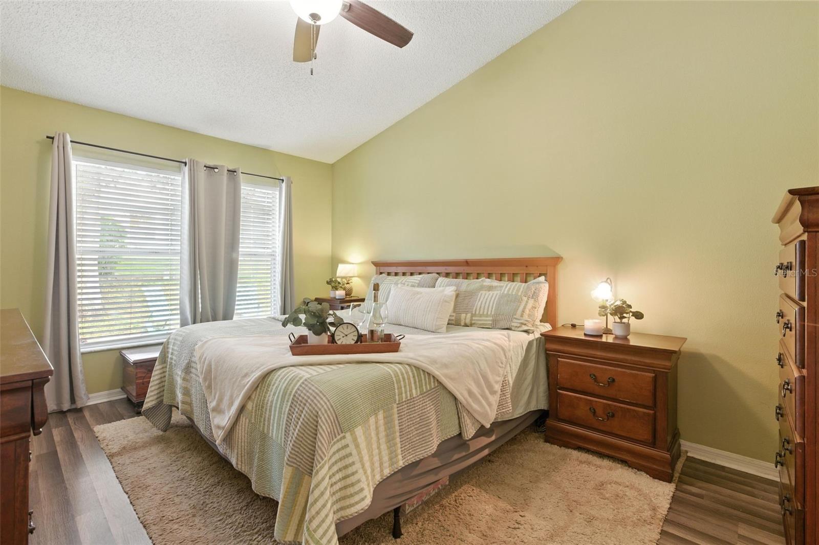 2212 CLEMENTINE TRL