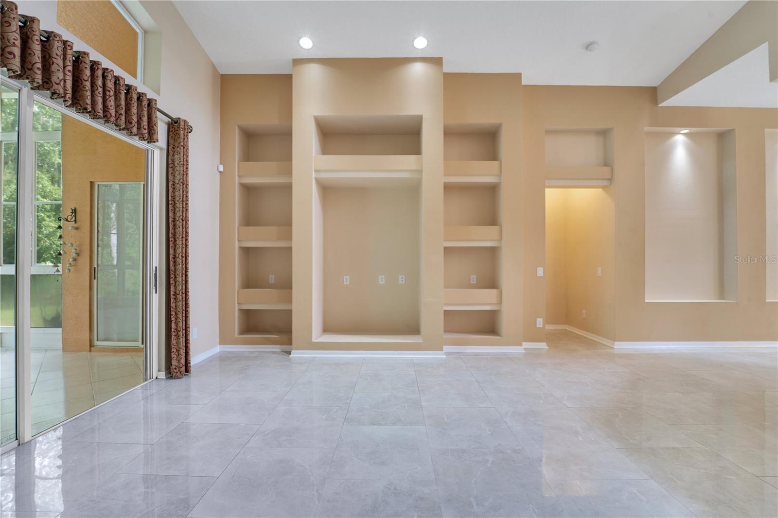 27045 SILVERLEAF WAY