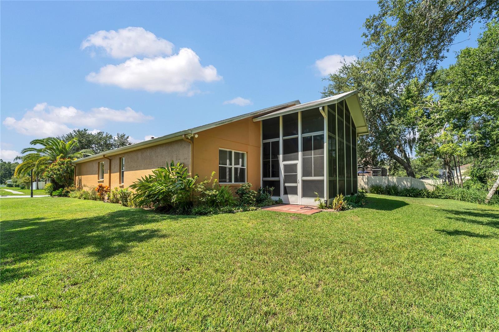 27045 SILVERLEAF WAY