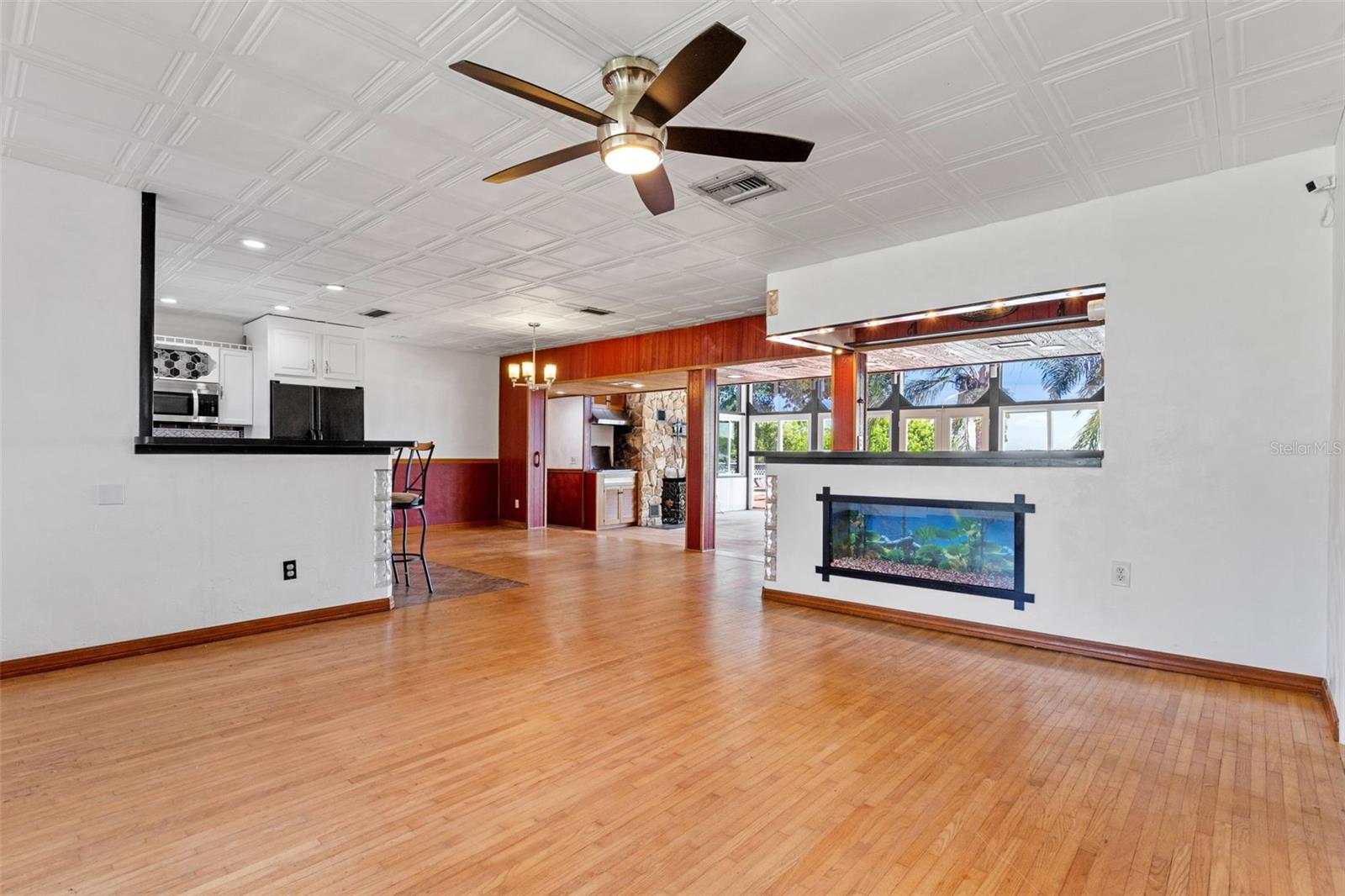 1016 BILTMORE DR NW