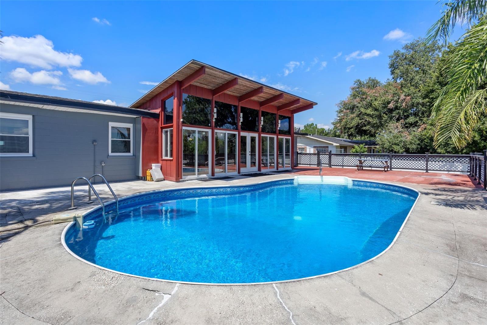 1016 BILTMORE DR NW