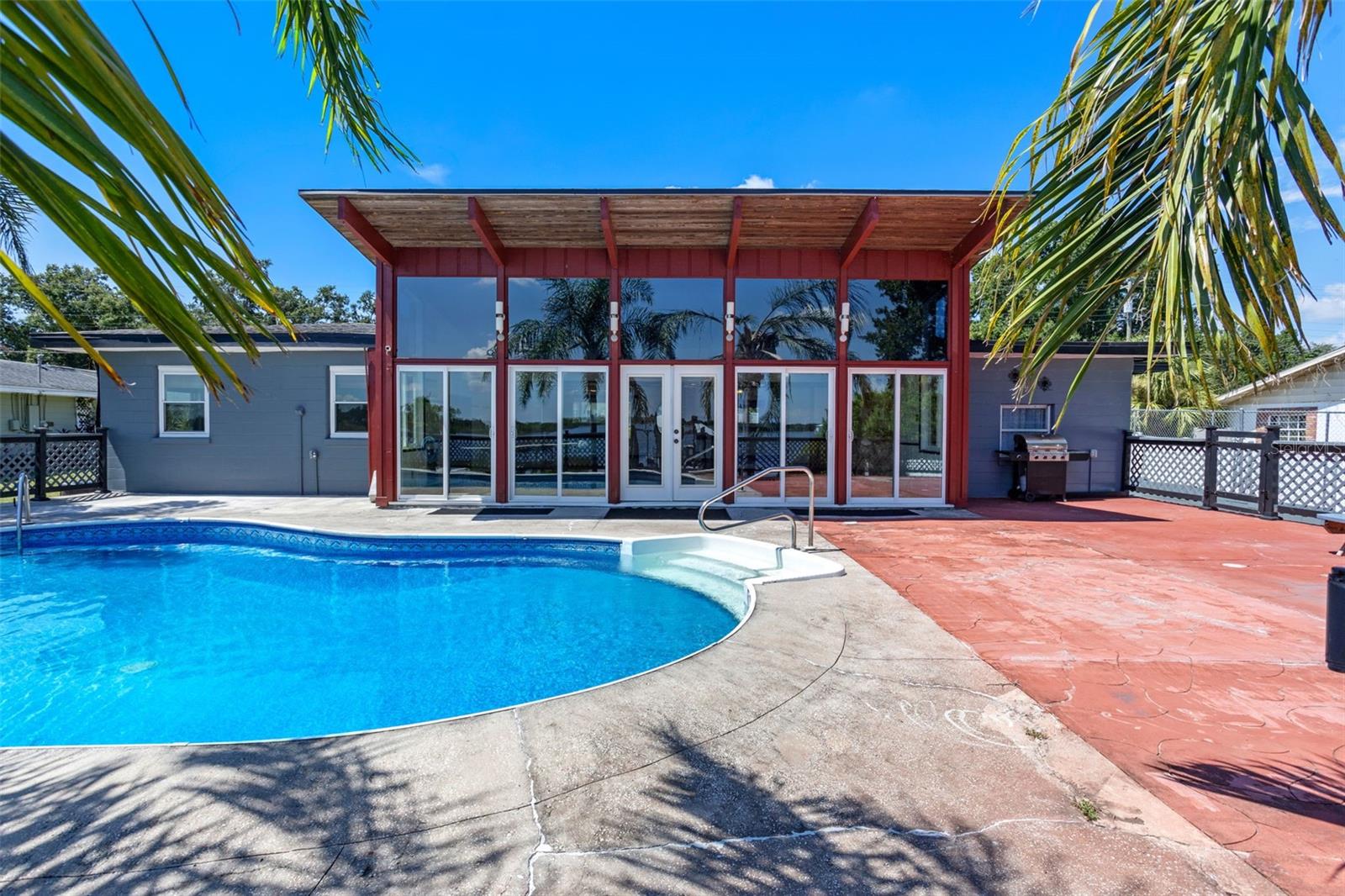 1016 BILTMORE DR NW