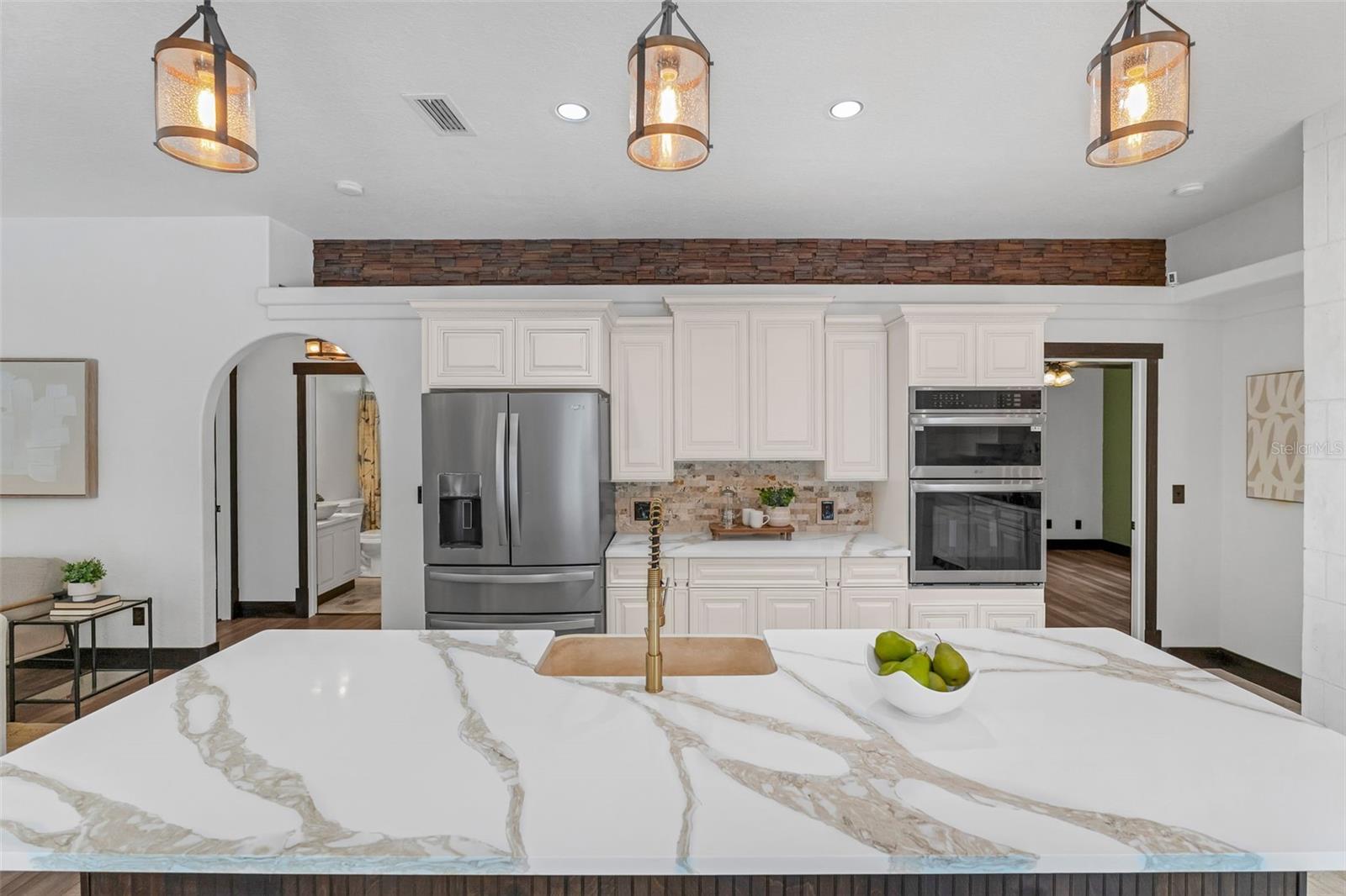 10708 BELO HORIZONTE AVE