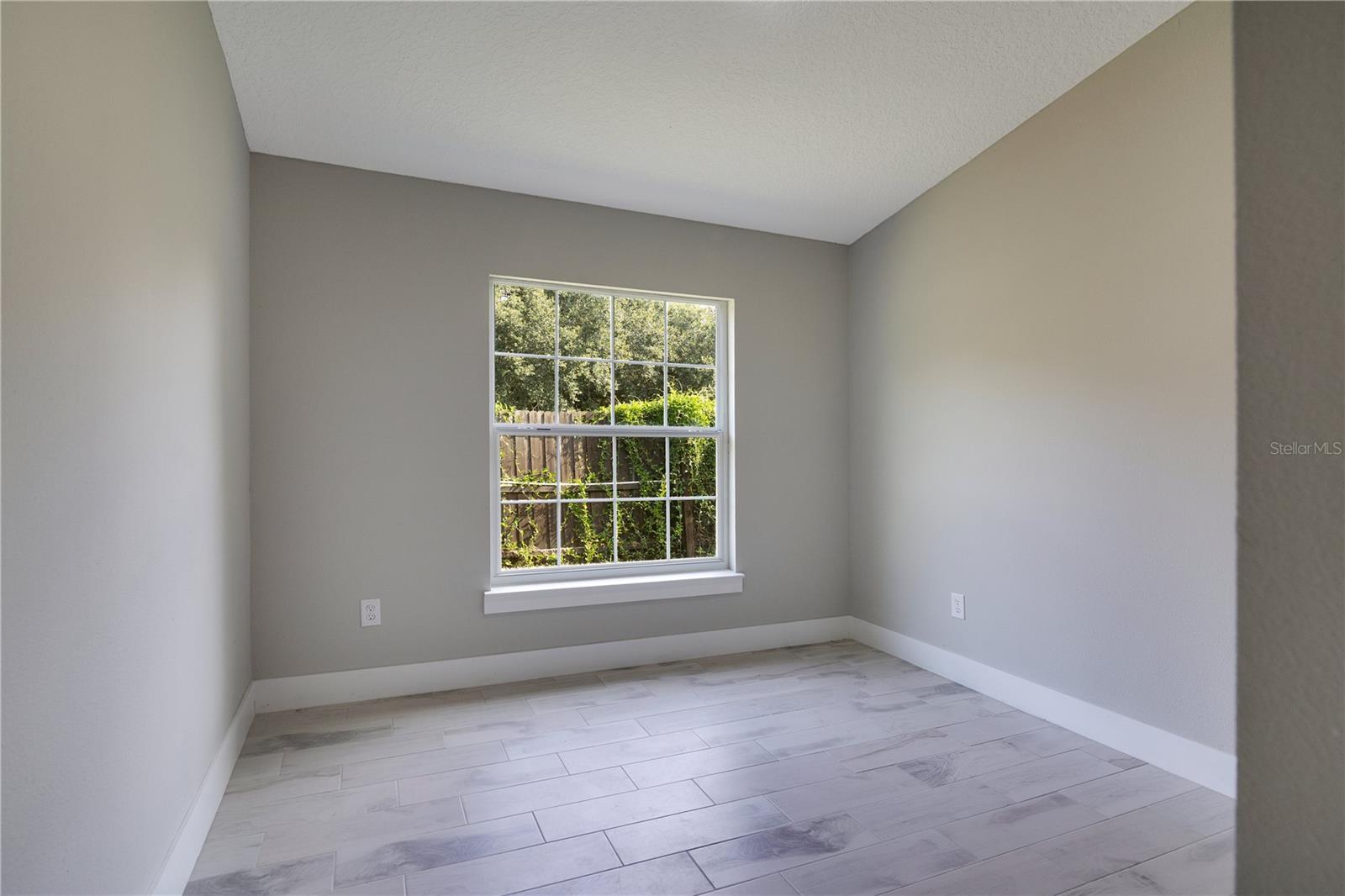 7231 EDGEWATER SHORES CT